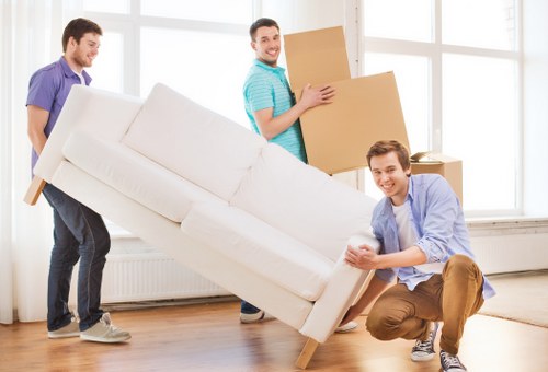 Temporary storage solution in Crewshill for moving and renovation needs